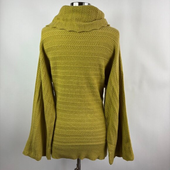 Sutton Studio Sweater Womens M Cashmere Chartreuse Cowl Neck Bell Sleeve Print - Picture 8 of 15